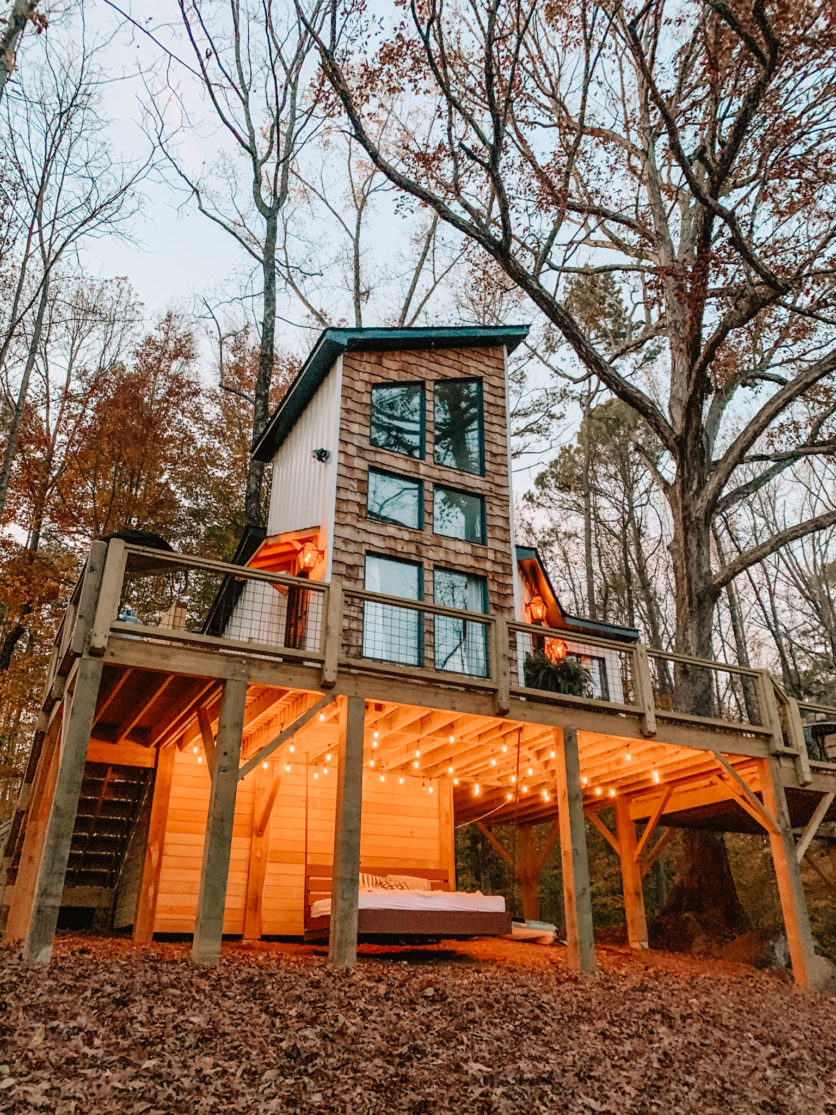 Treehouse Airbnb in Charlotte, North Carolina