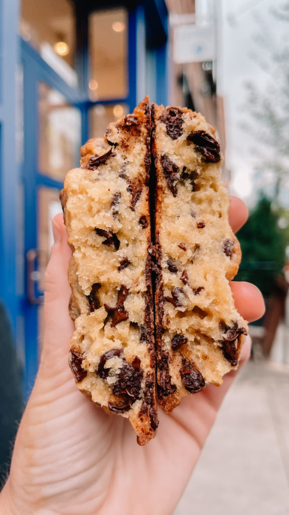 Best chocolate chip cookie in New York City, Levain Bakery